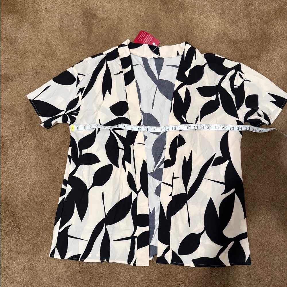 Women's 2 piece Kimono Style Tropical Print Blouse and Short Set - Picture 4 of 4